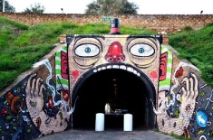 Mr. THOMS "Il RisucchiAttore" esterno Tunnel del Quadraro via Decio Mure ottobre 2012